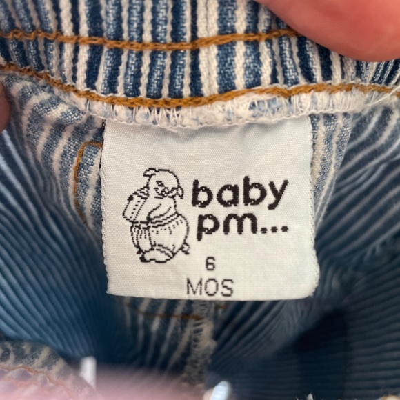 6-12 month pin striped denim 80’s jeans - Picture 3 of 3